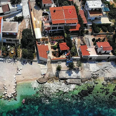 Amazing In Slatine With Sauna Ferienhaus Trogir