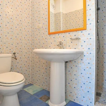 Nice Home In Slatine With Sauna 度假居