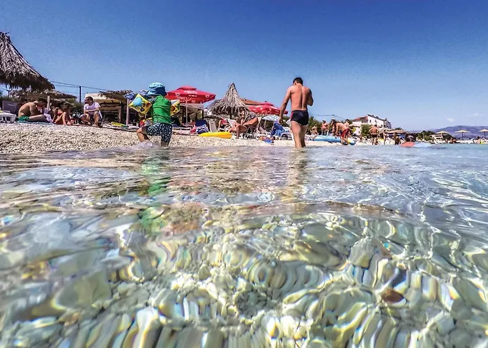 Amazing In Slatine With Sauna Hébergement de vacances *