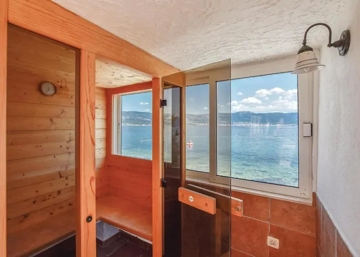 Сasa de vacaciones Amazing In Slatine With Sauna Trogir